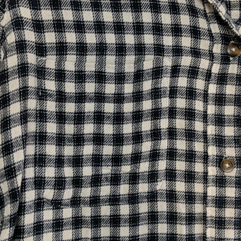 A&F gingham button down shirt - Picture 5 of 5
